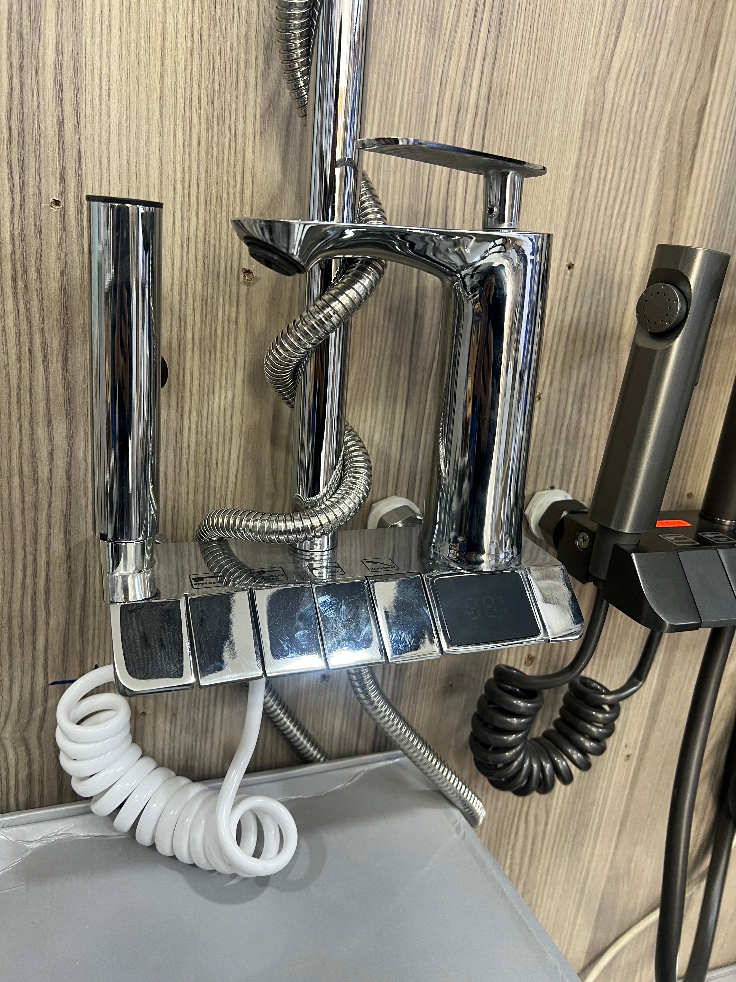 Pack mitigeur + colonne ficheur